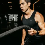 Foto profissional grátis de academia coberta, academia de ginástica, ação